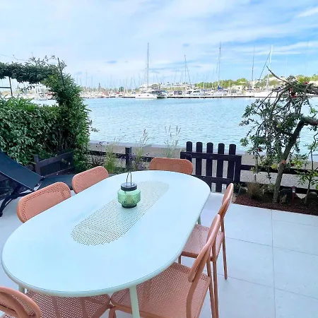 Au Bord De L'eau - Cosy Au Cap D'agde 公寓 *